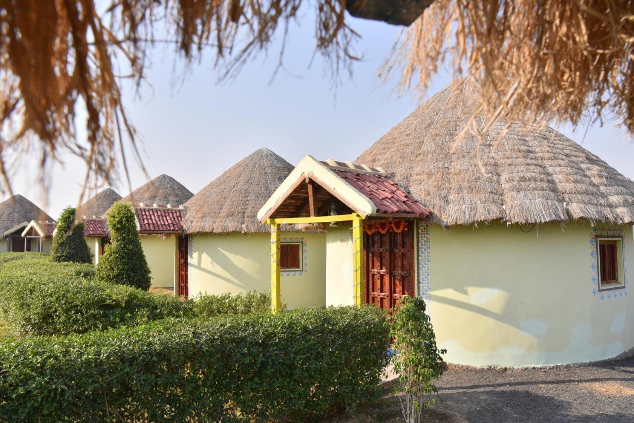 Rann Village Resort Bherandiāla Extérieur photo